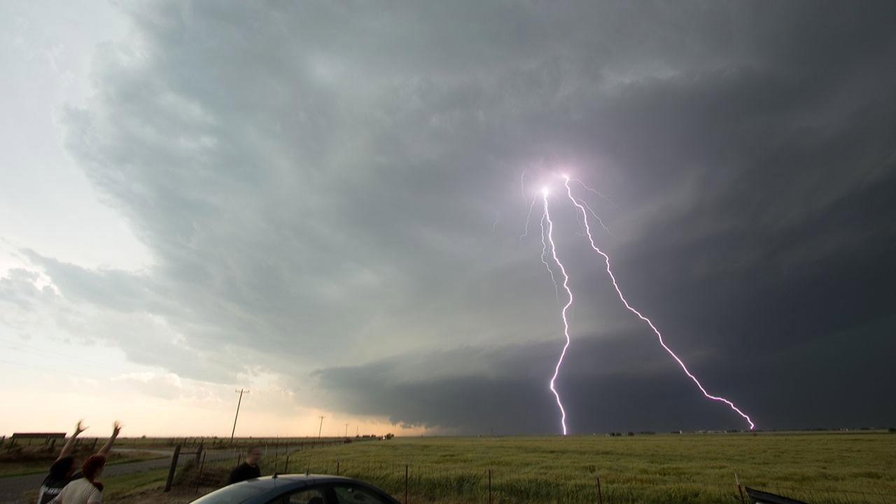 National Geographic: Inside the Mega Twister 2015 movie scene