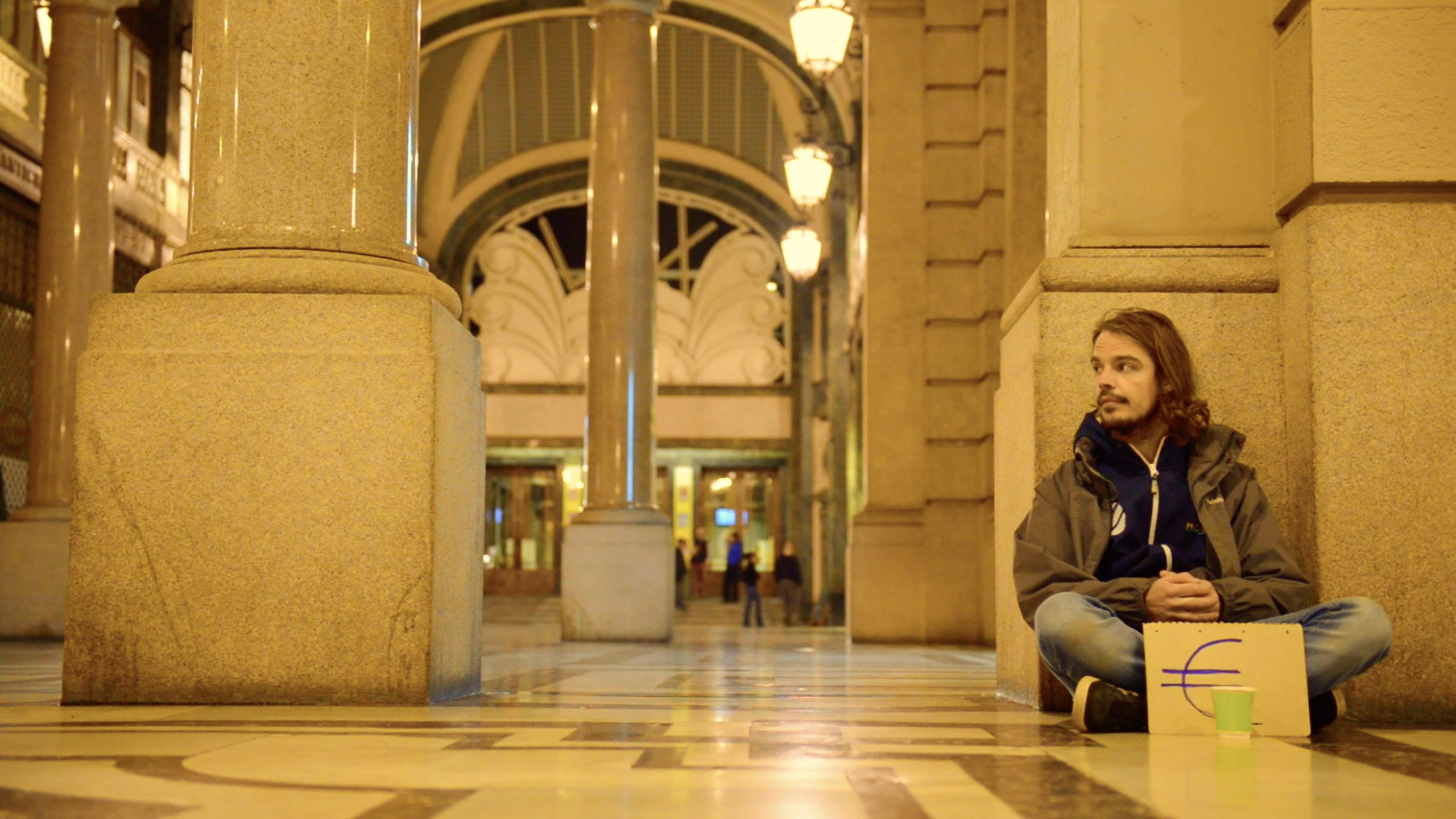€ (Euro) - un cortometraggio di Andrea Ventura 2017 movie scene