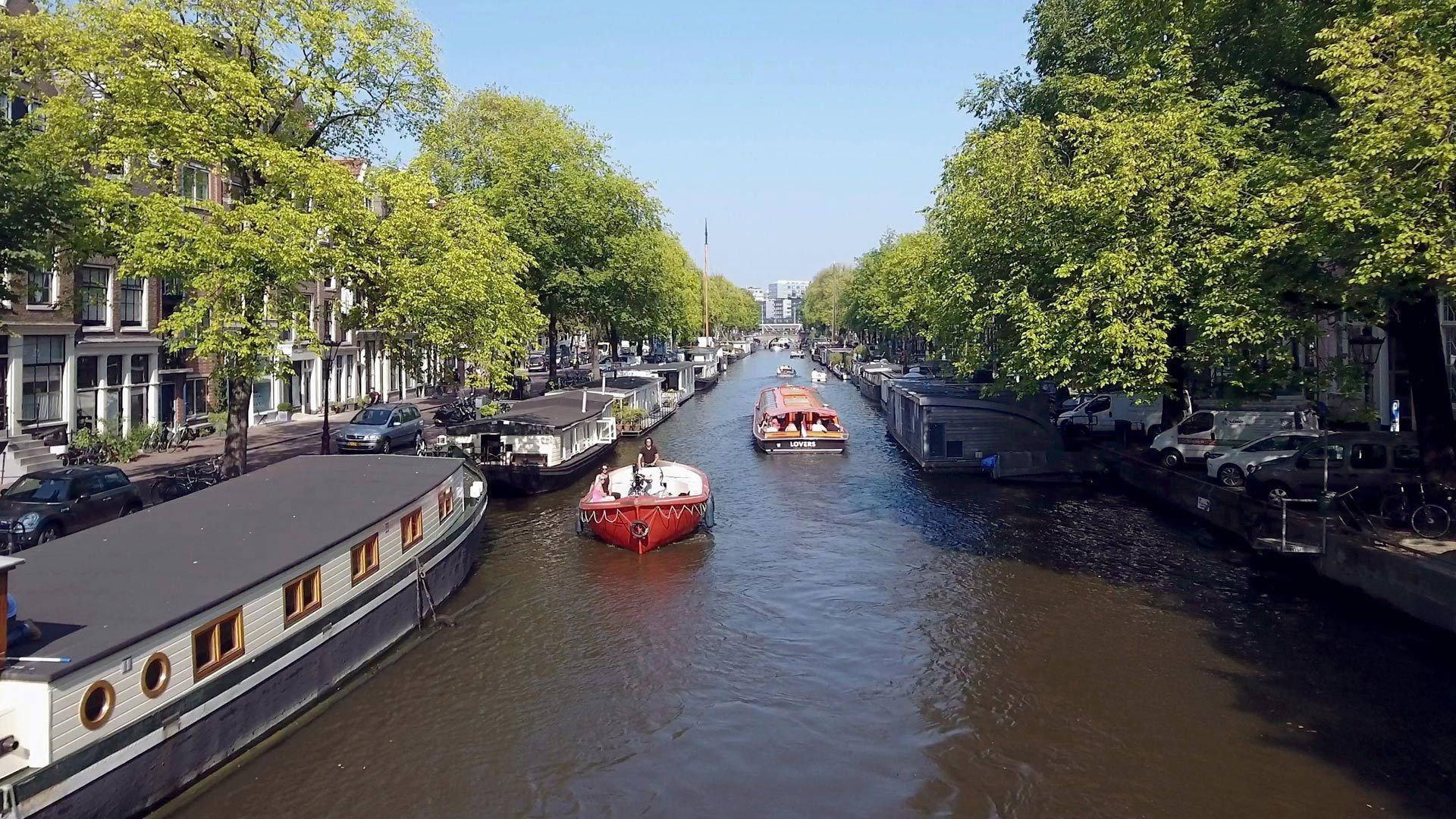 Les canaux d’Amsterdam 2019 movie scene