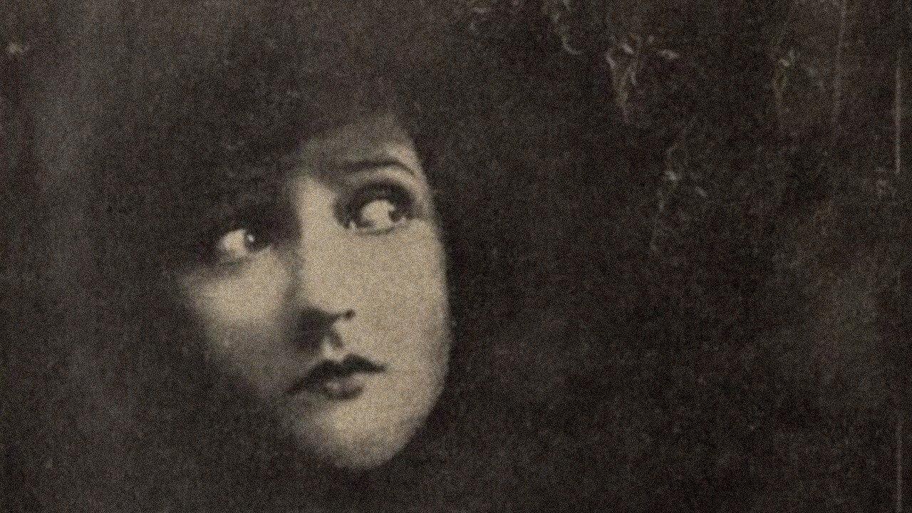 The Girl in the Dark 1918 movie scene