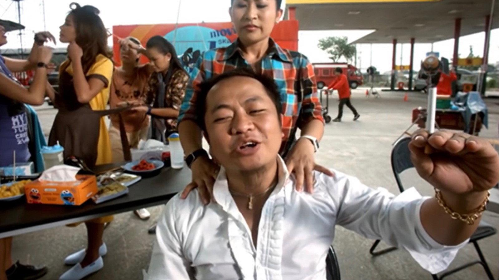 Sam Yan 2010 movie scene