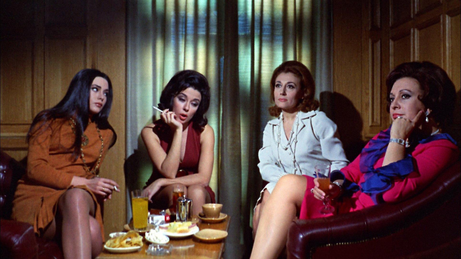 Girlfriends 1969 movie scene