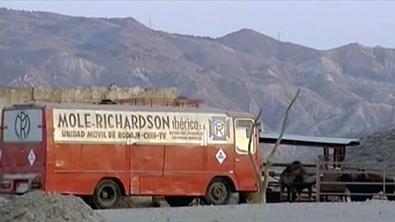 El bueno, la bomba y el malo 2000 movie scene