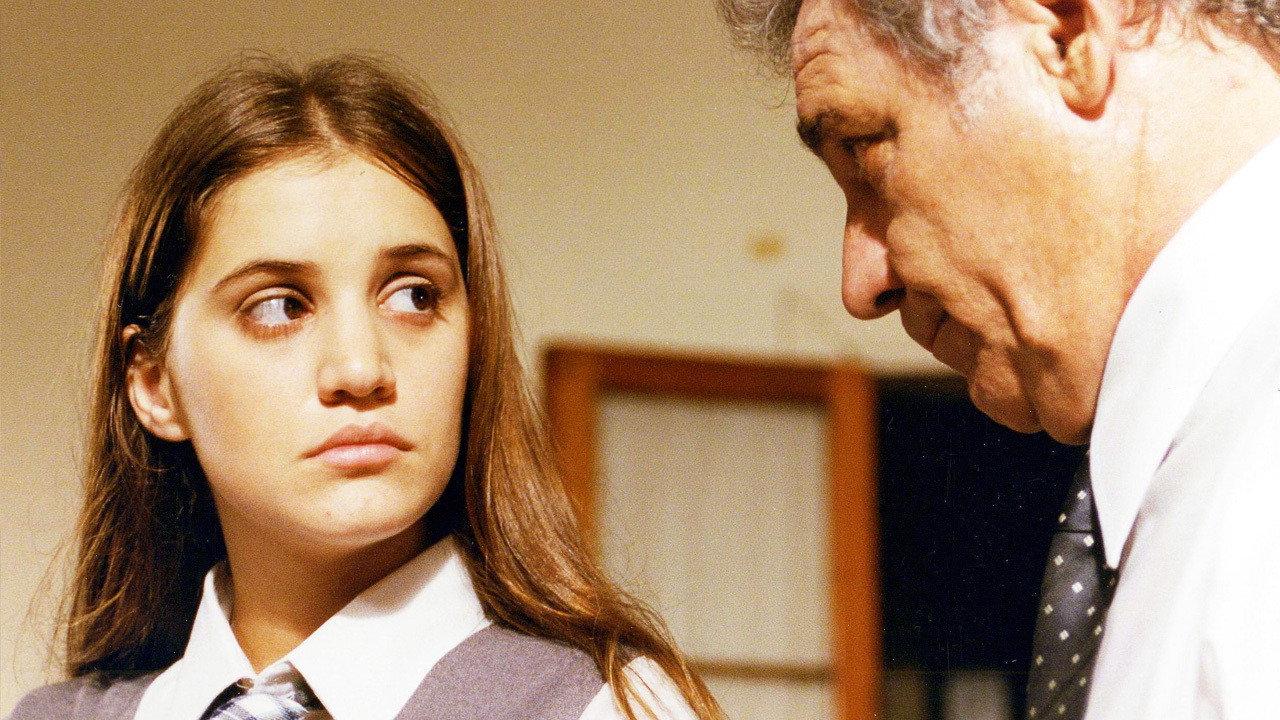 Cautiva 2004 movie scene
