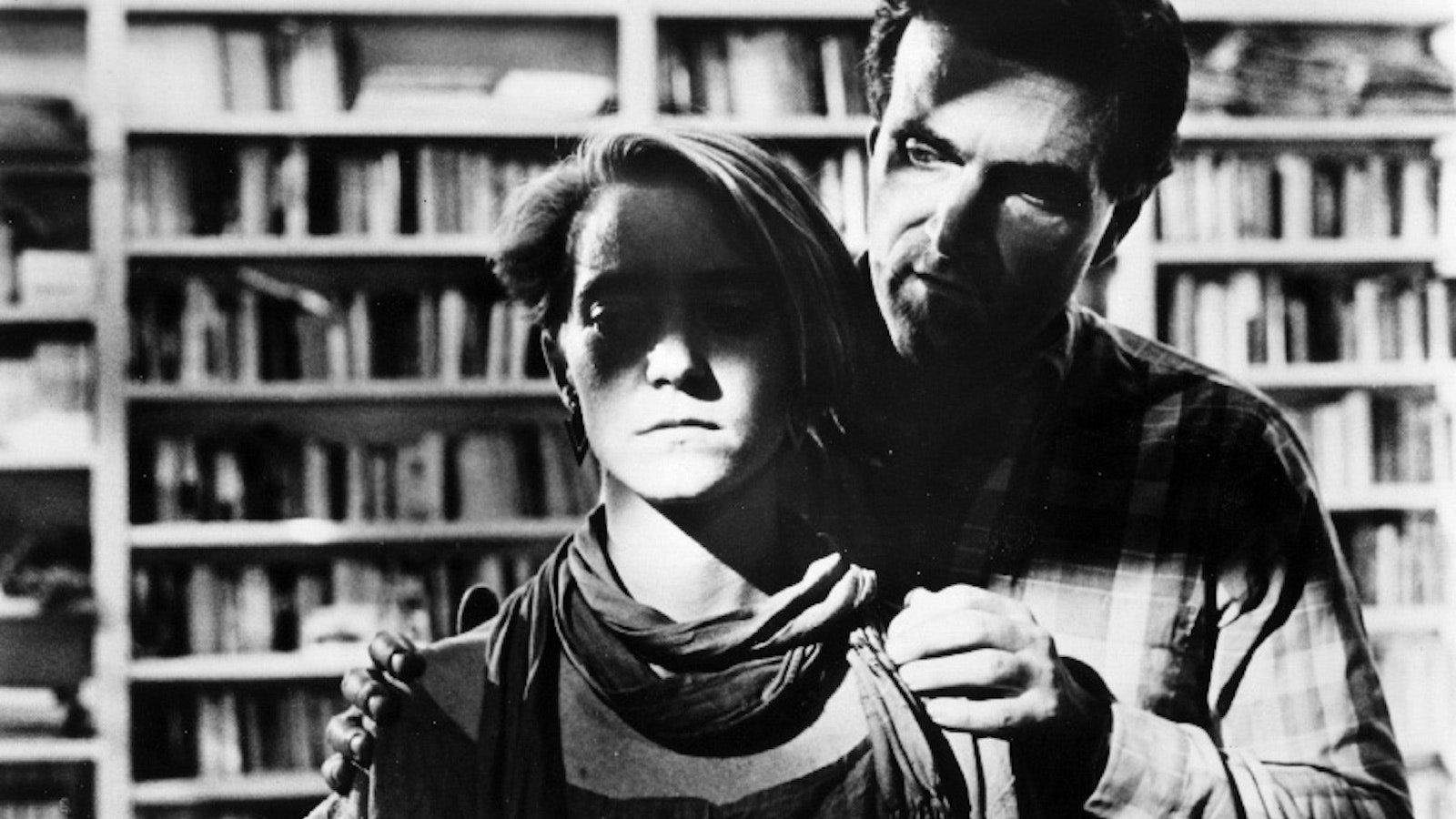 The Man Who Envied Women 1985 movie scene