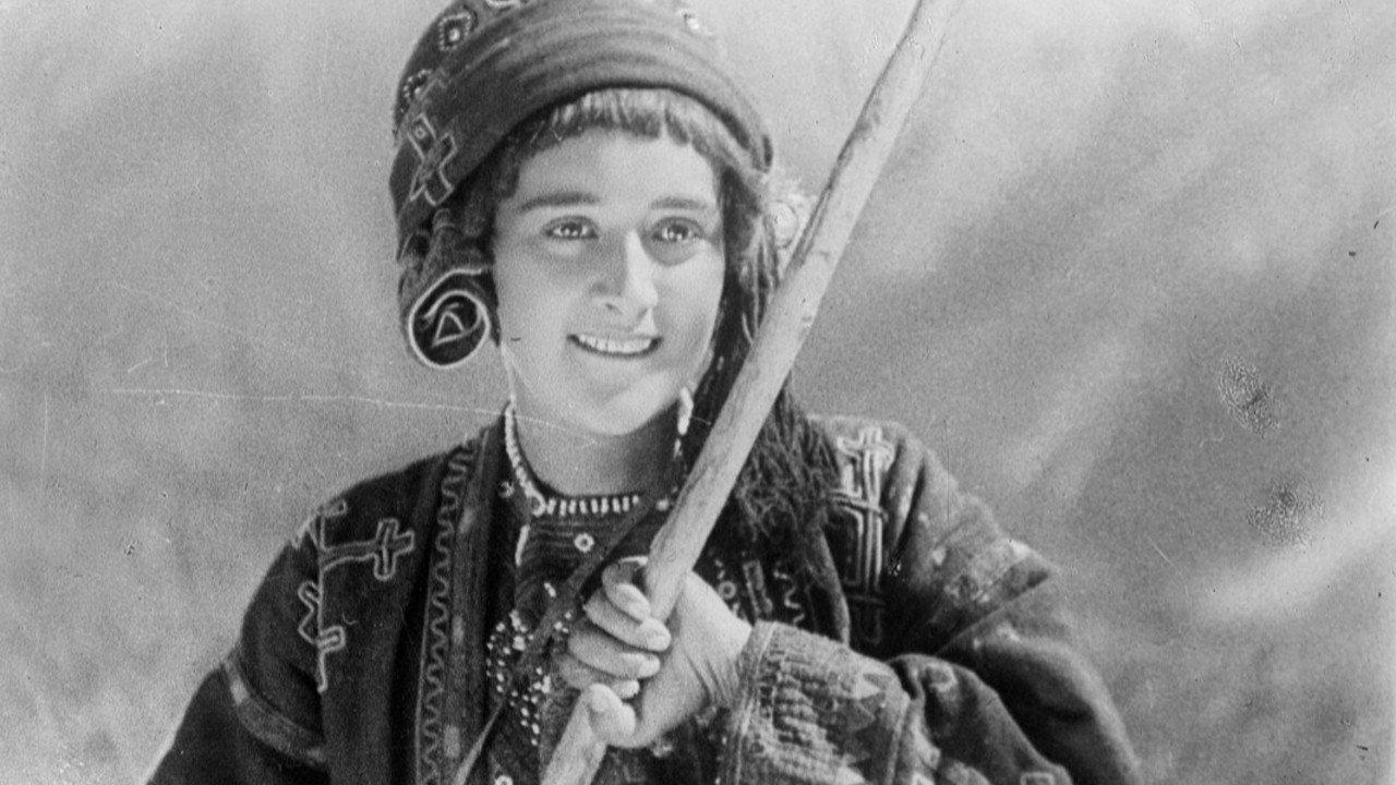 Last Crusaders 1933 movie scene