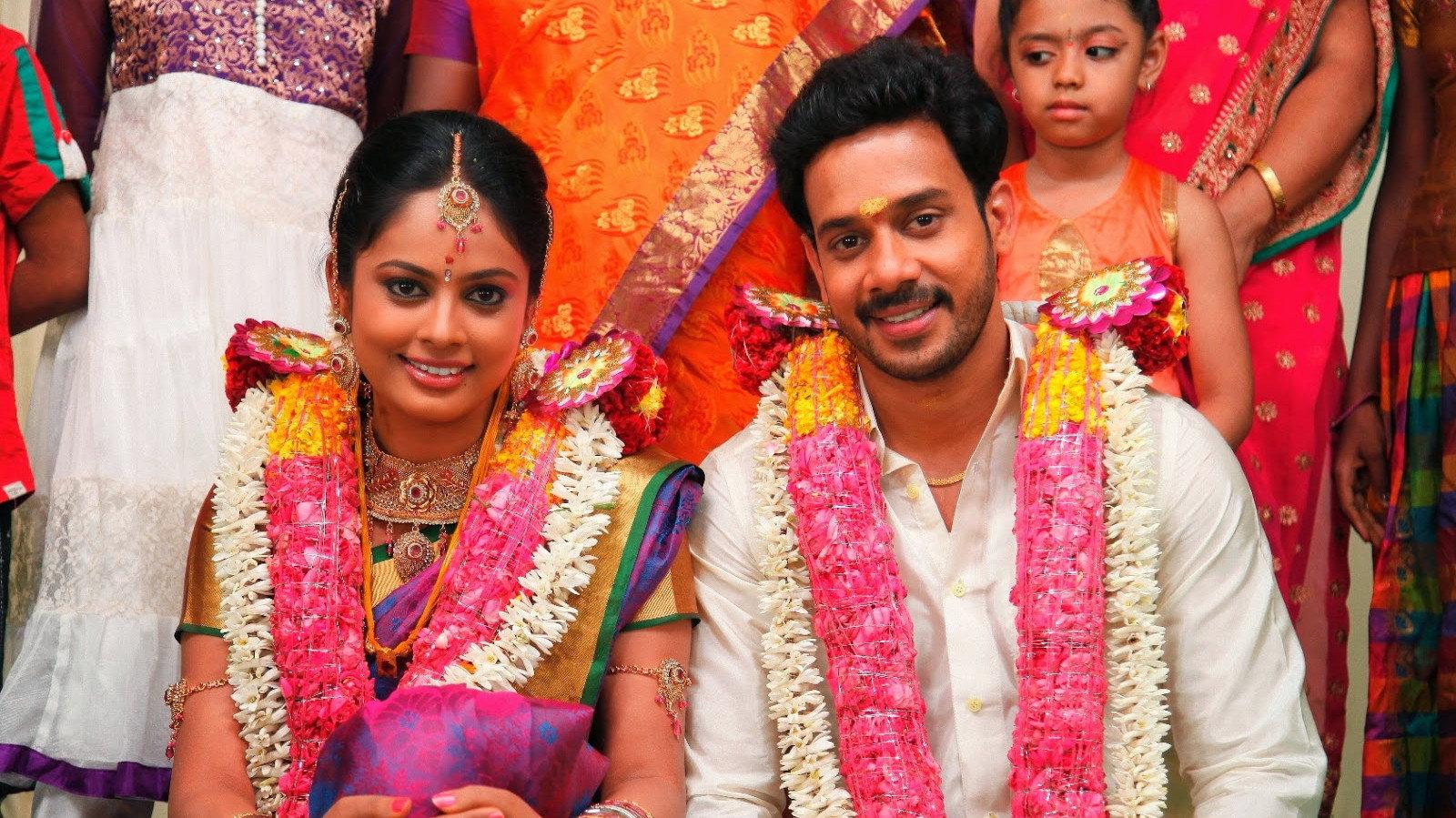Aindhaam Thalaimurai Sidha Vaidhiya Sigamani 2014 movie scene