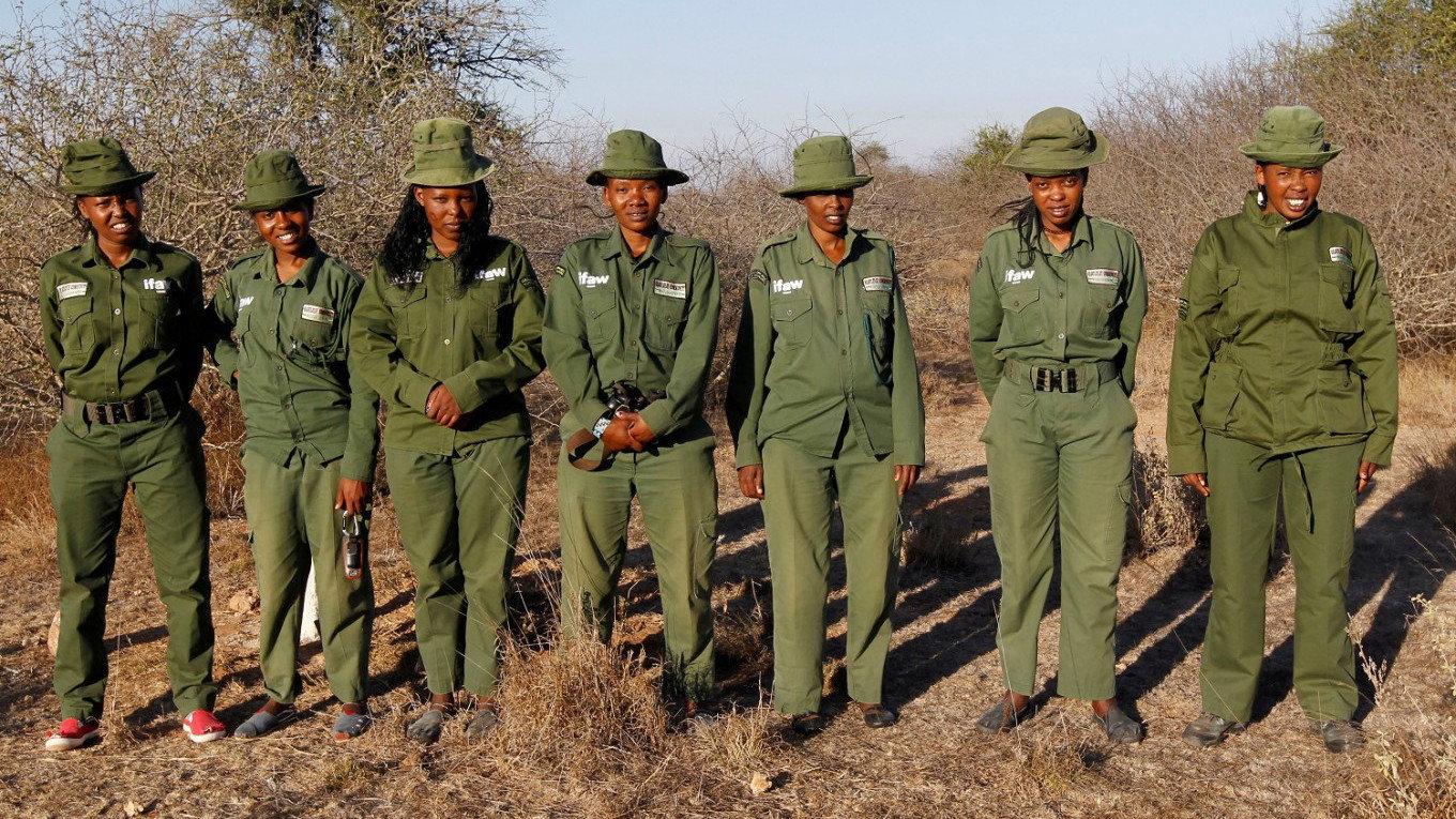 Women, Maasai and rangers - The lionesses of Kenya 2022 movie scene