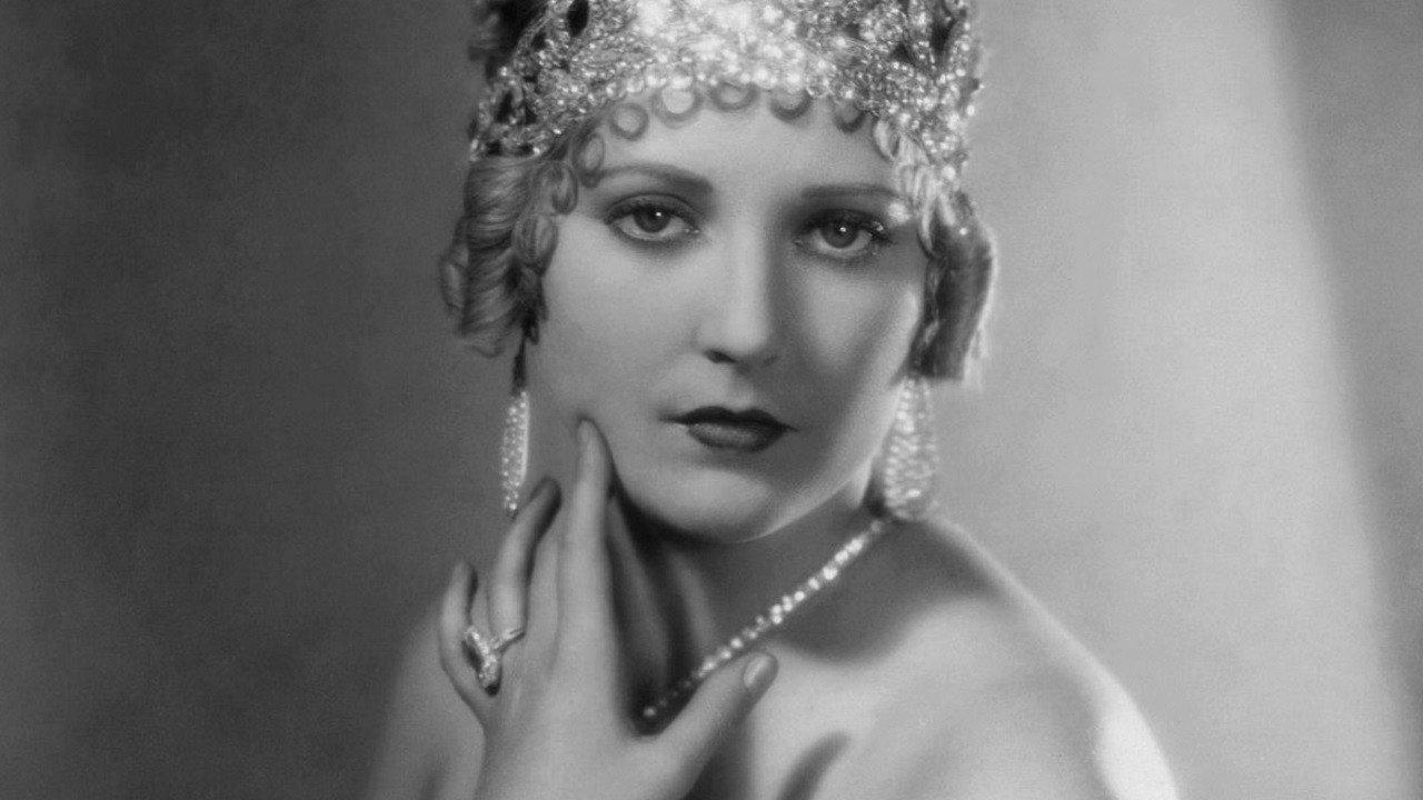 Vamping Venus 1928 movie scene