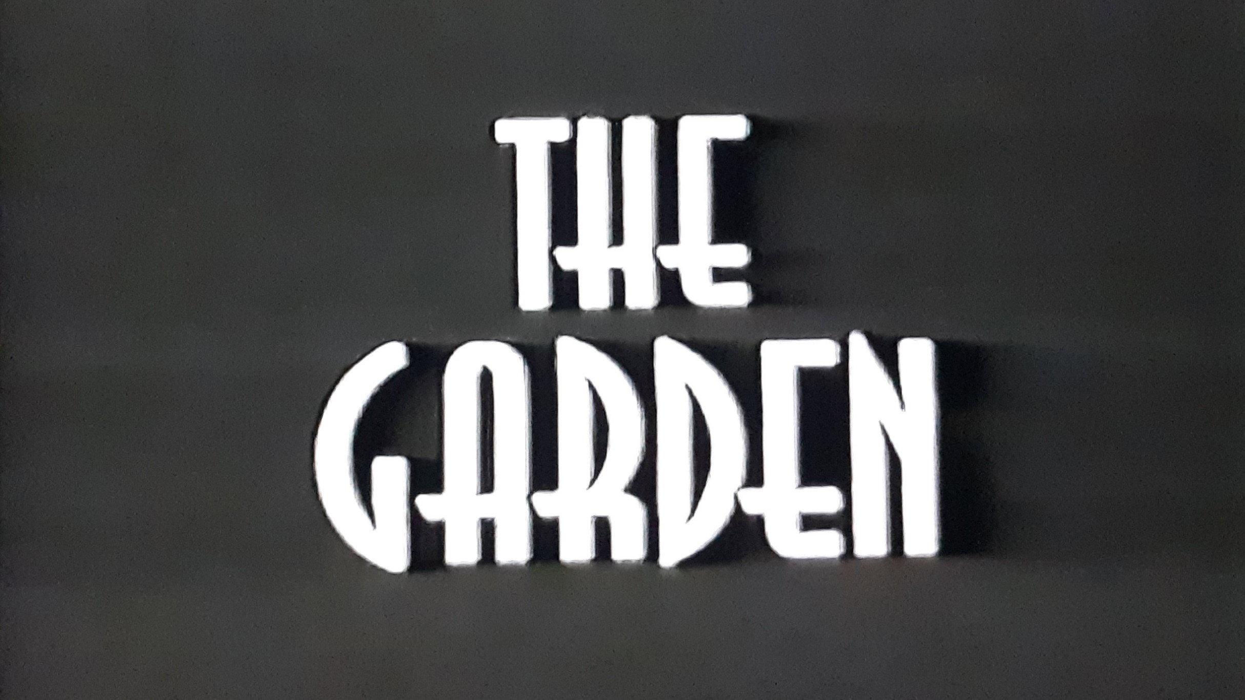 The Garden 2005 movie scene