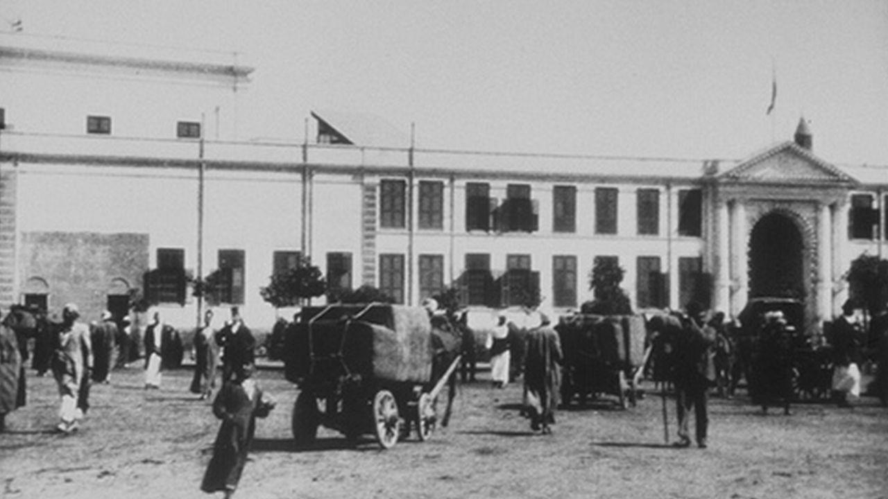 Le Caire, Place du Gouvernement 1897 movie scene