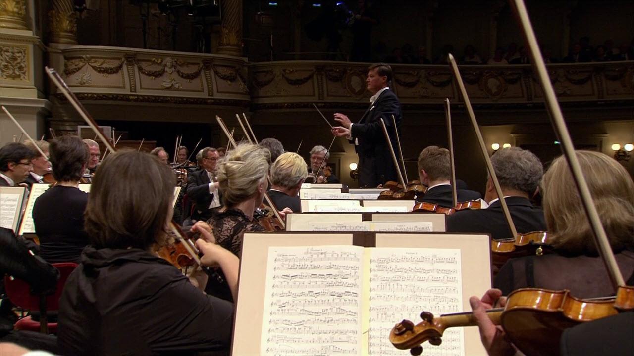 Richard Strauss: Letzte Lieder / Eine Alpensinfonie 2014 movie scene