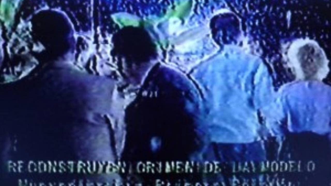 Reconstruyen crimen de la modelo 1990 movie scene