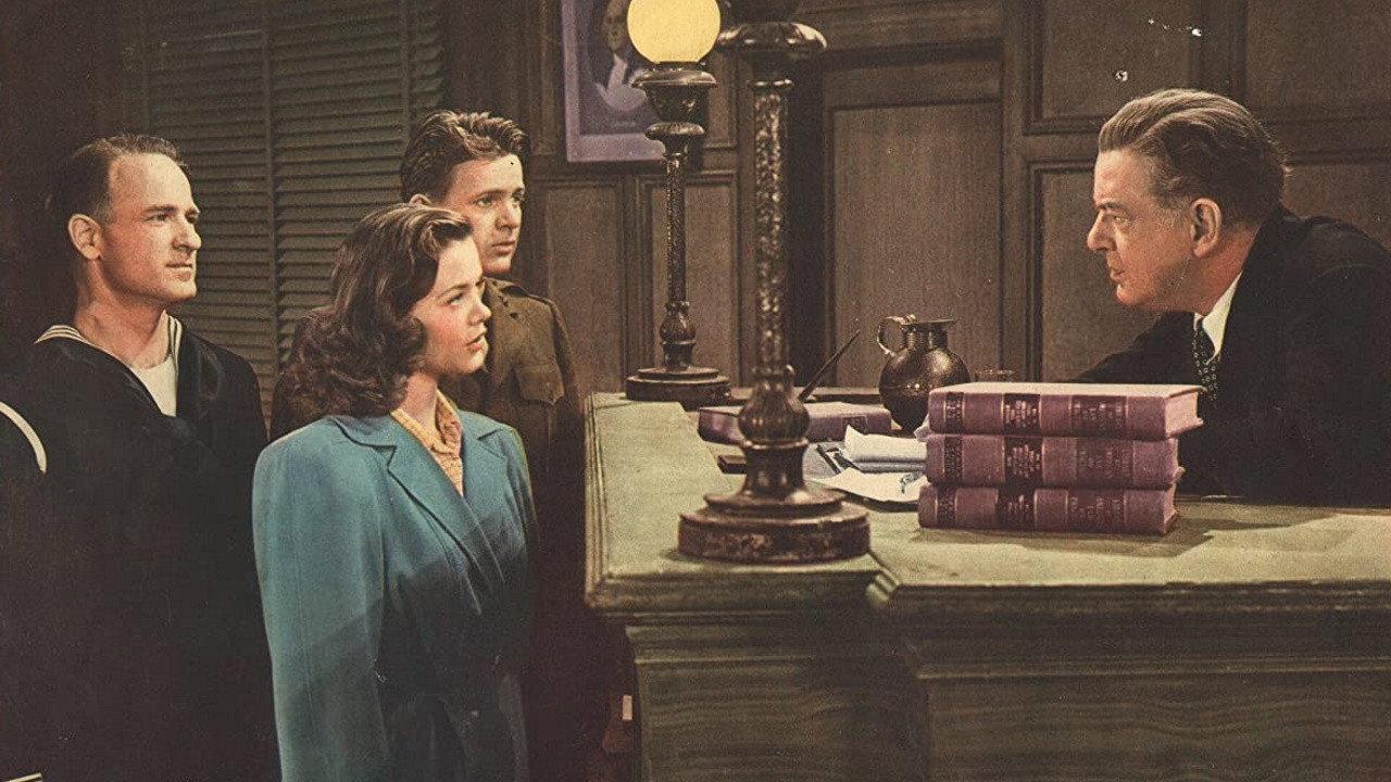 Johnny Doesn't Live Here Anymore 1944 movie scene
