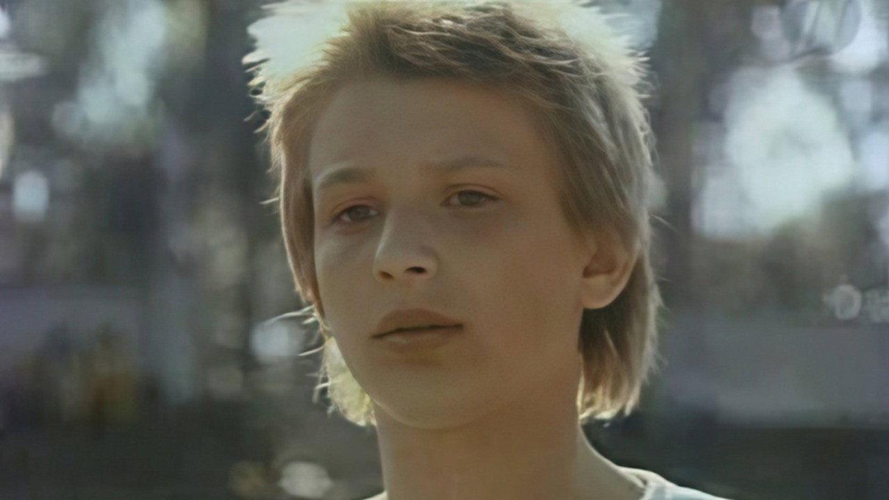 Over the Rainbow 1986 movie scene