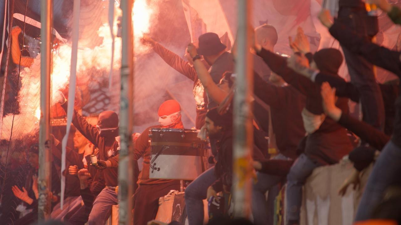 Inside fan curve - fans, ultras, hooligans 2024 movie scene
