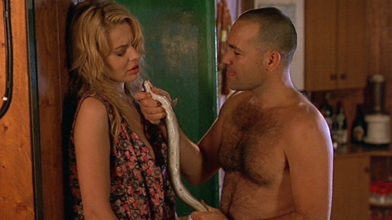 Bambola 1996 movie scene