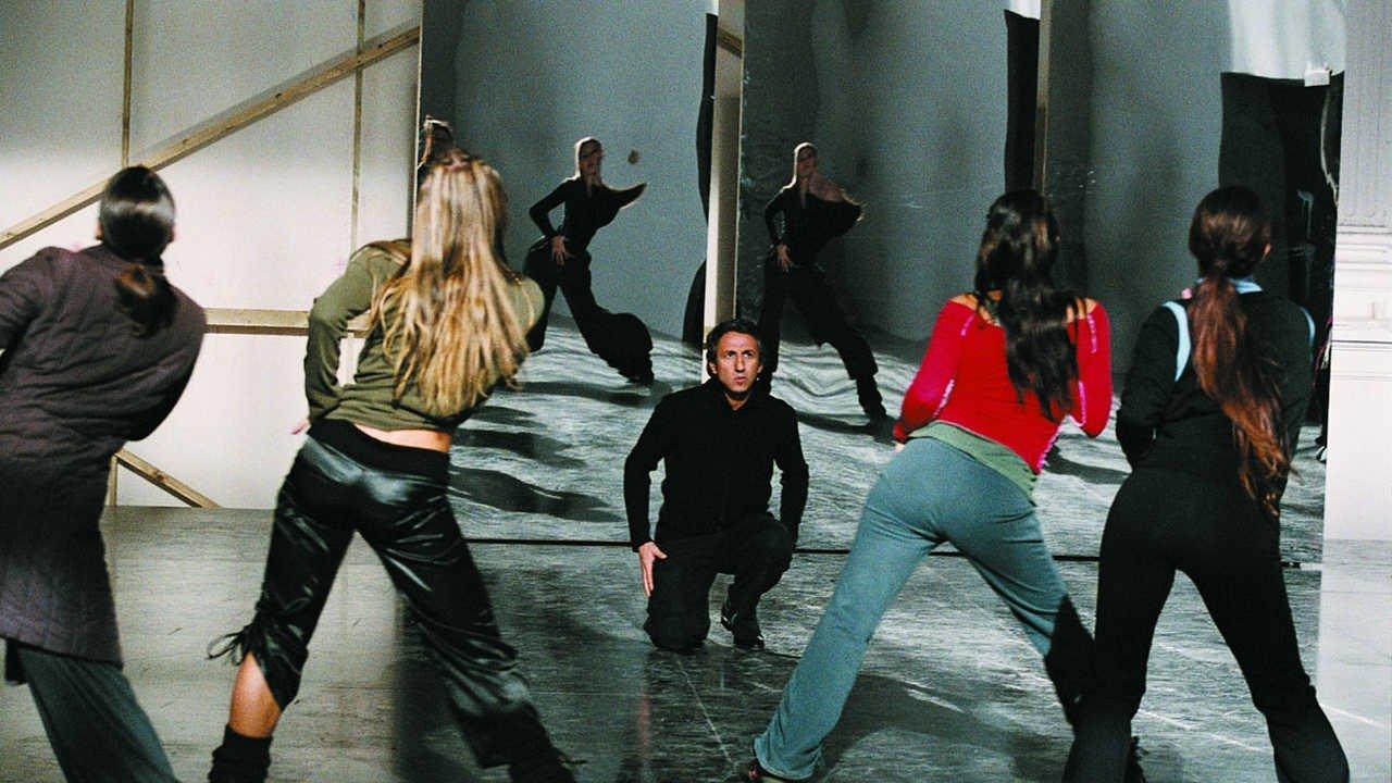 Alive 2004 movie scene
