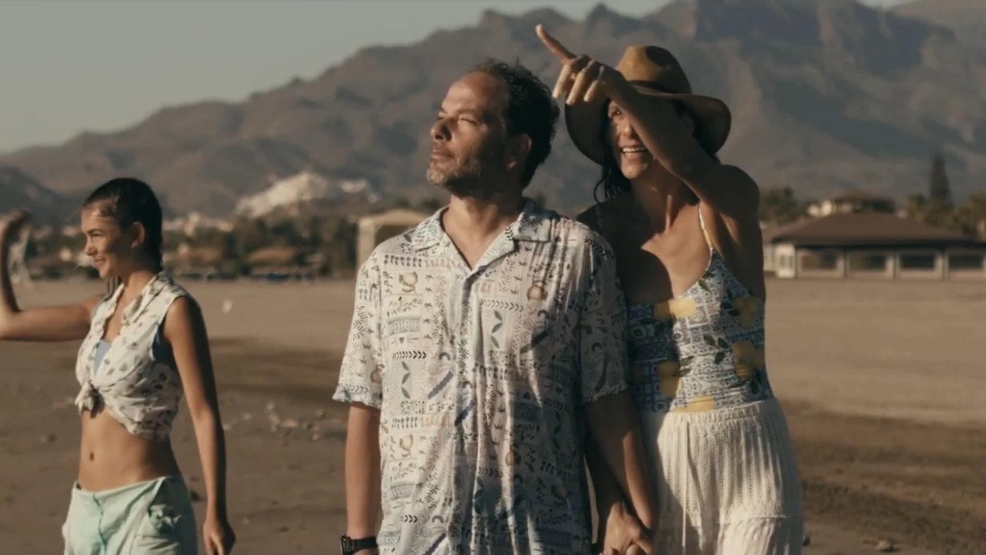 Sol Mayor 2024 movie scene