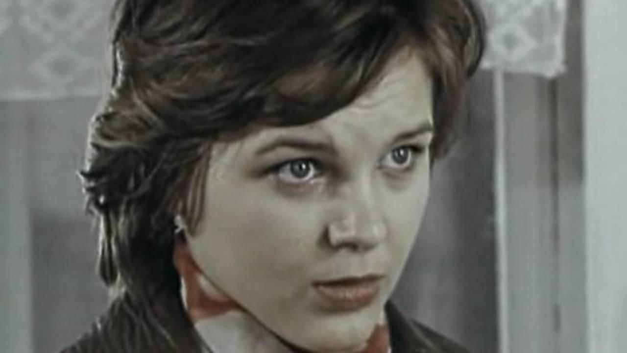 A Package for Svetlana 1974 movie scene