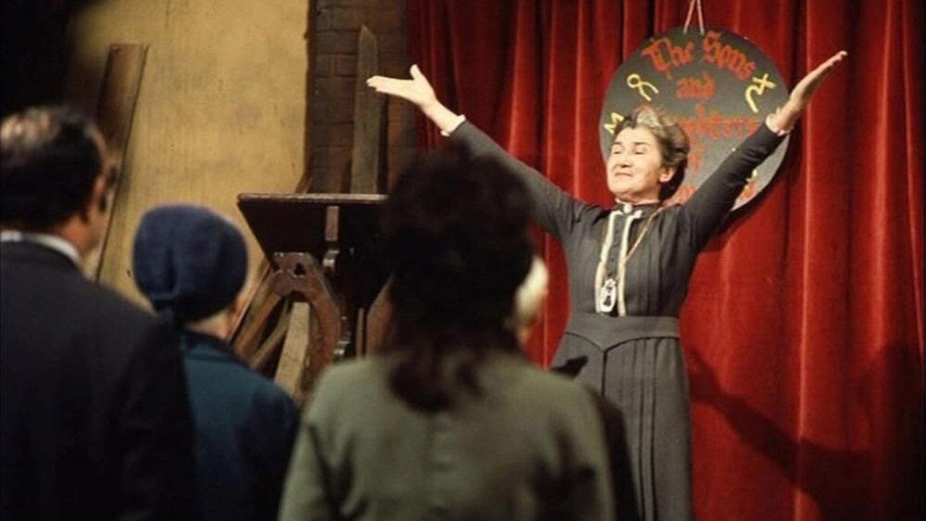 The Sons and Daughters of Tomorrow 1971 movie scene