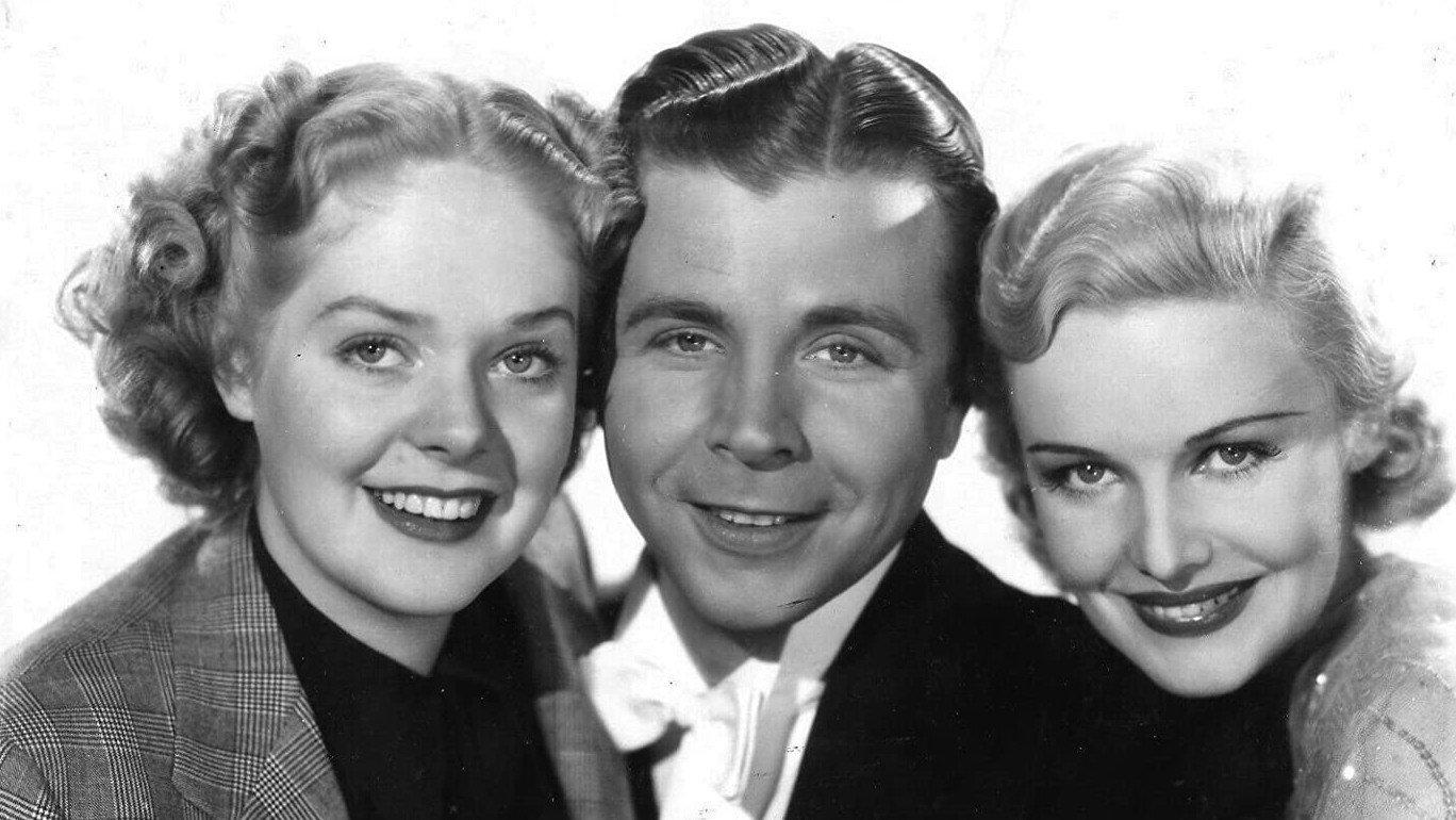 On the Avenue 1937 movie scene