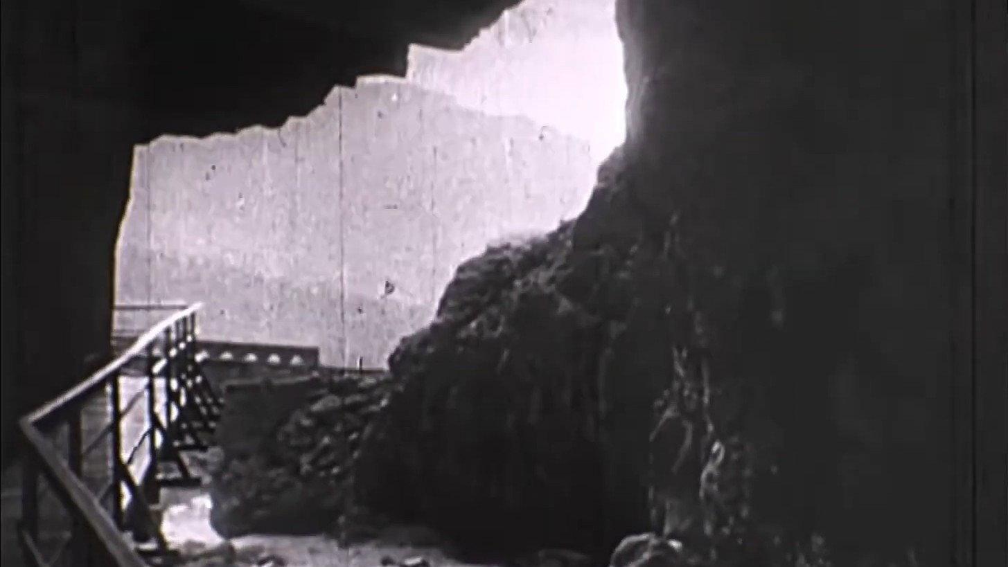 Comment on gravit les pentes des montagnes 1920 movie scene