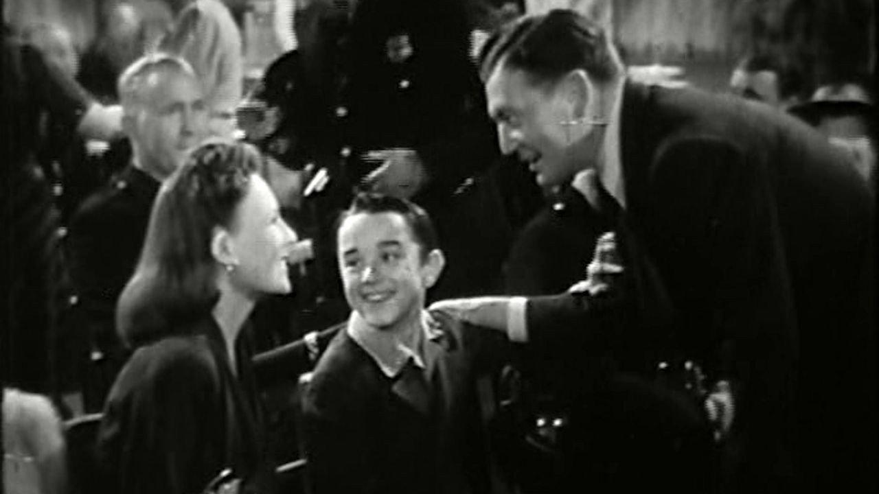Eyes of the Underworld 1942 movie scene