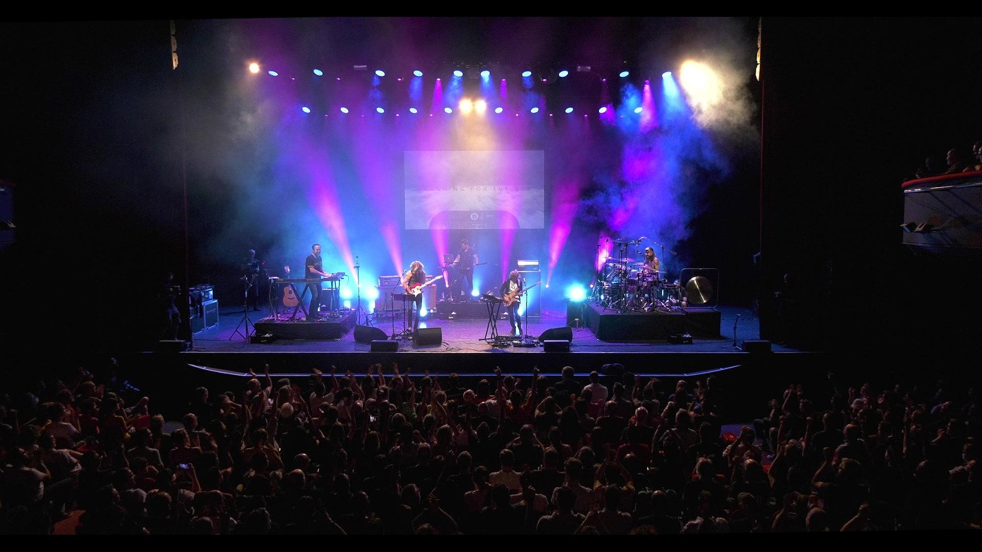 Transatlantic: The Final Flight: Live At L'Olympia 2023 movie scene