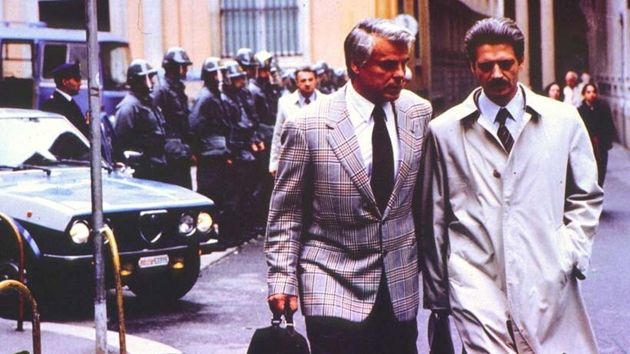 Un eroe borghese 1995 movie scene