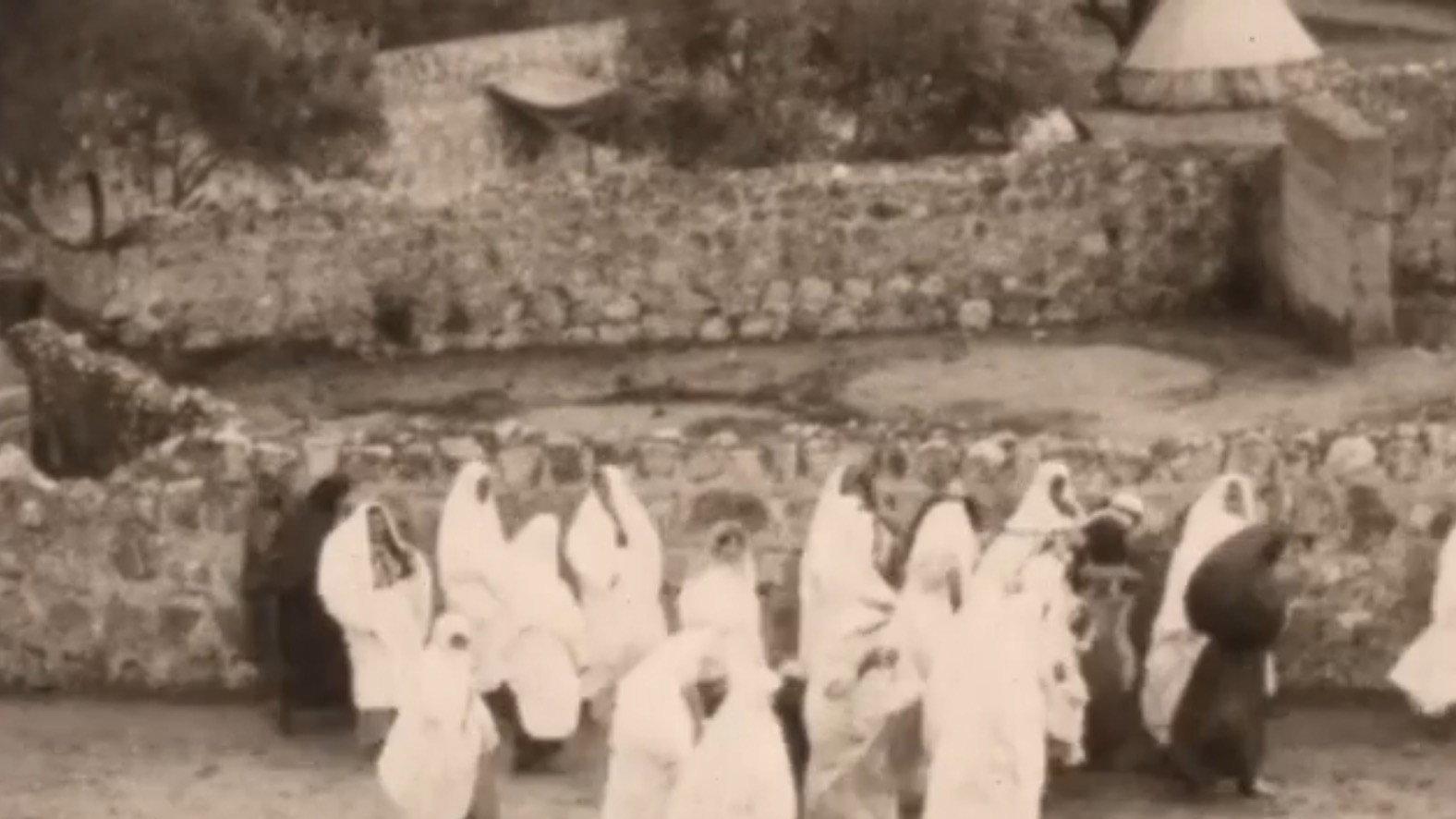 With Allenby in Palestine and Lawrence in Arabia 1927 movie scene