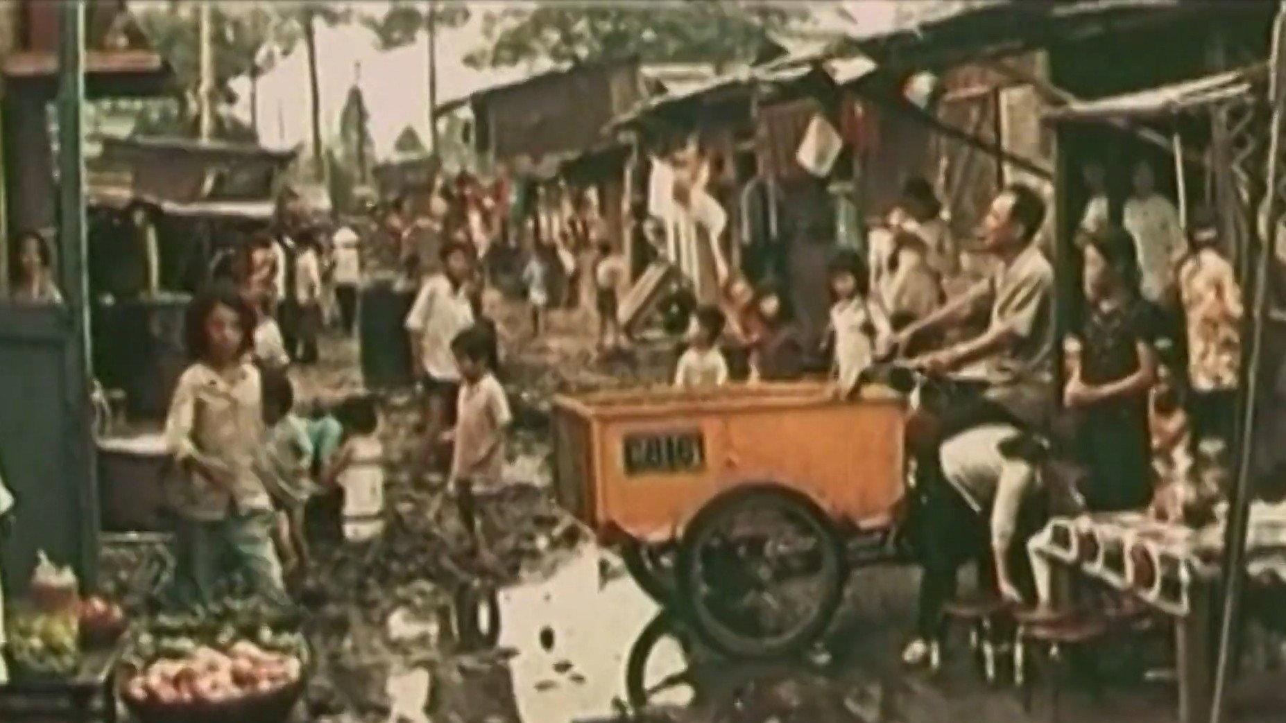 The City at Sunrise 1975 movie scene