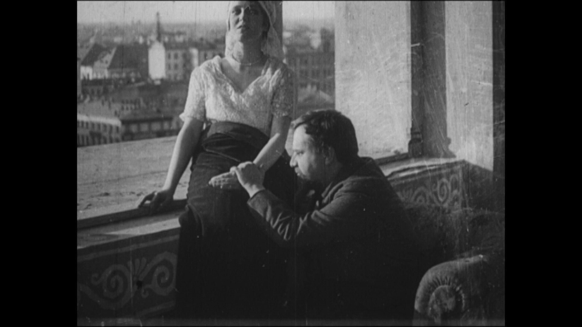 Flowers Belated 1917 movie scene