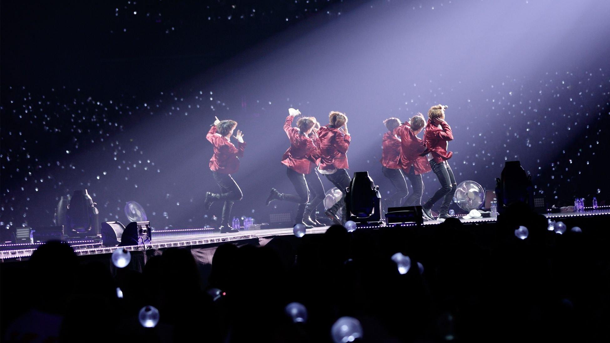 Burn the Stage: The Movie 2018 movie scene