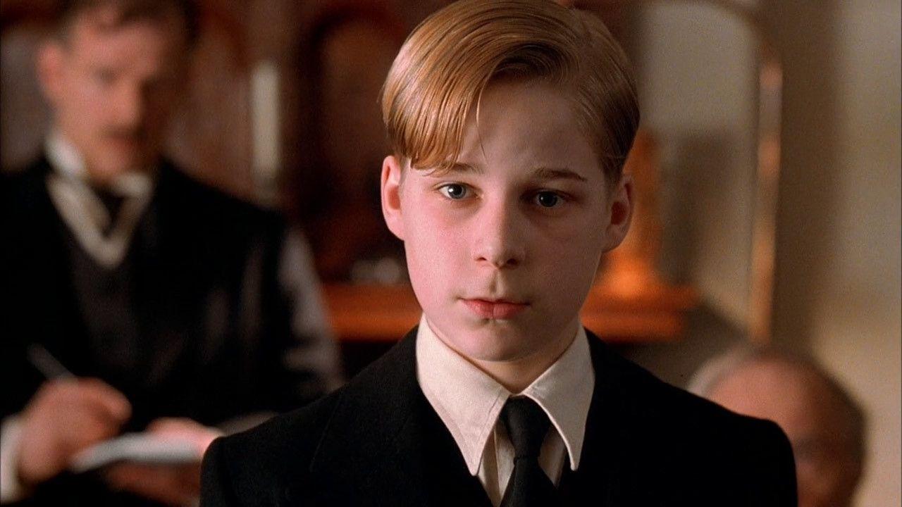 The Winslow Boy 1999 movie scene