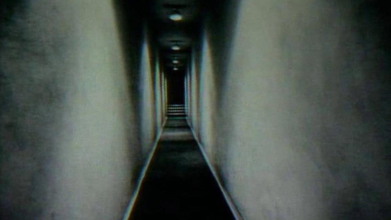 Corridor 1970 movie scene