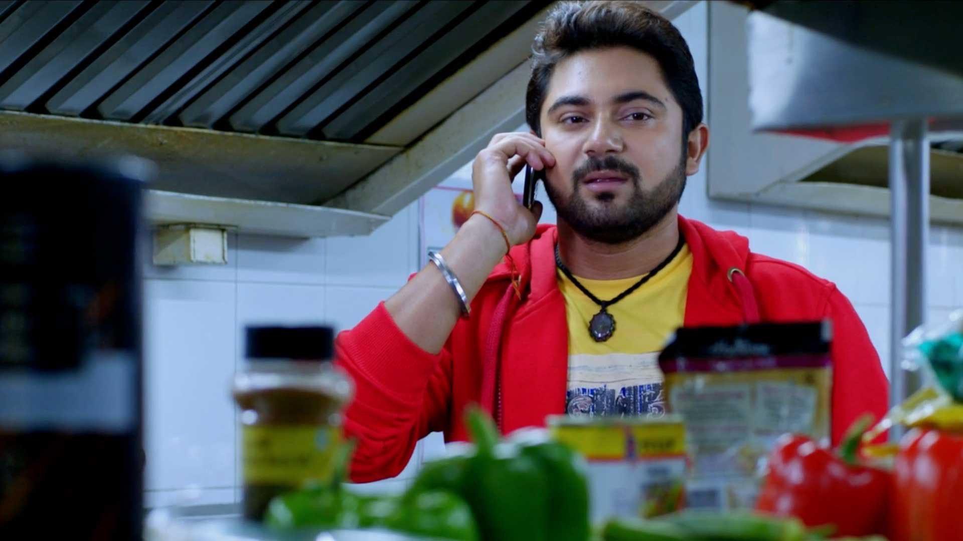 Bangali Babu English Mem 2014 movie scene