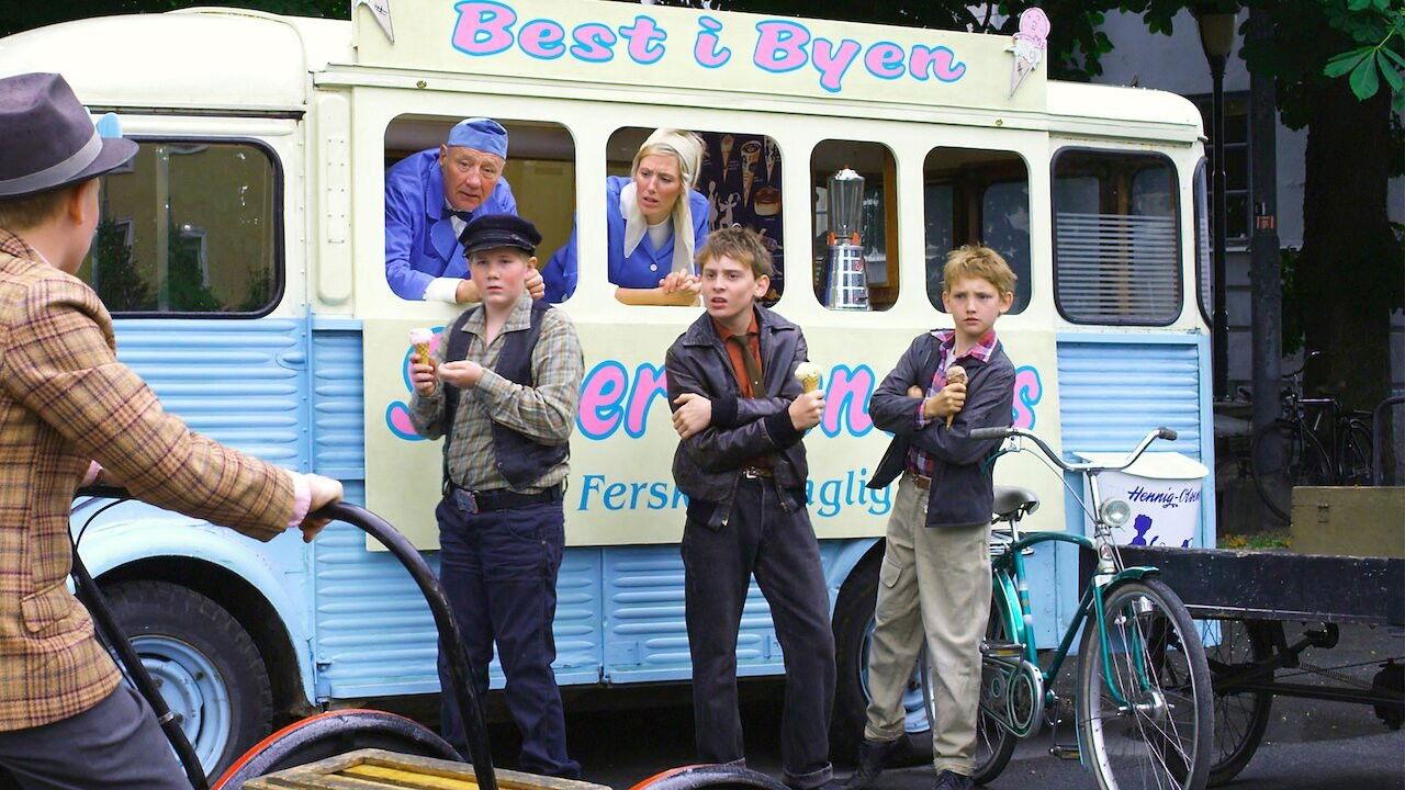 The Junior Olsen Gang and the Black Gold 2009 movie scene