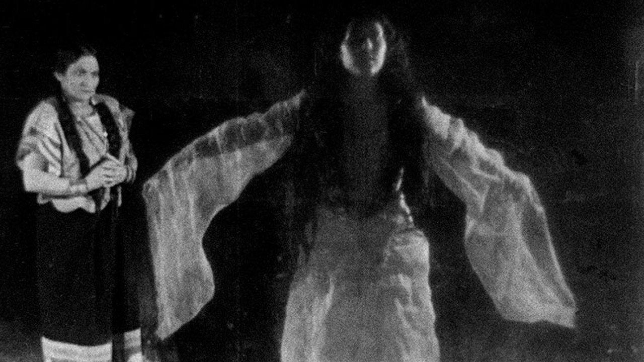 The Crying Woman 1933 movie scene