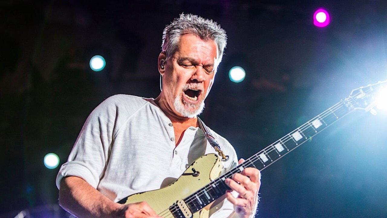 Van Halen - Live From The Molson 1995 2009 movie scene