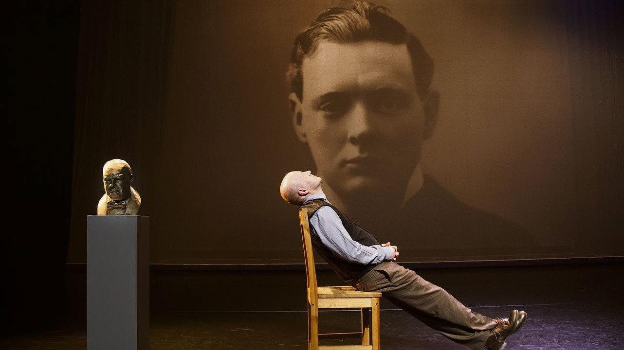 Diederik van Vleuten: Mijn nachten met Churchill 2017 movie scene