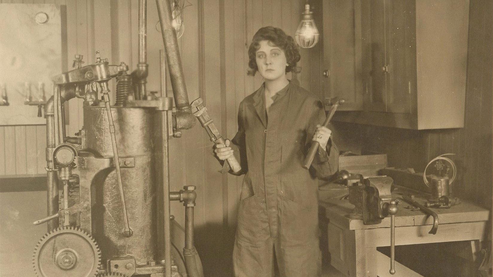 The Homebreaker 1919 movie scene