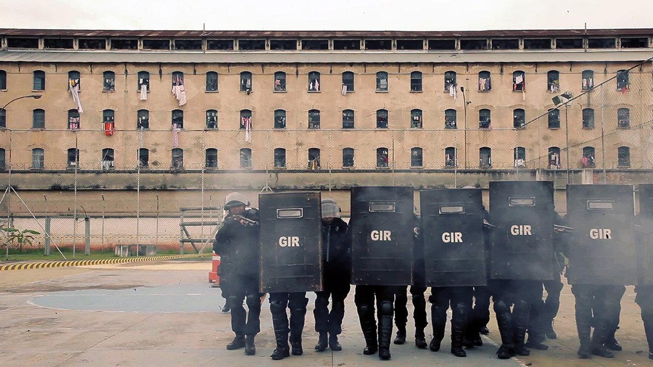 Encarcerados 2019 movie scene