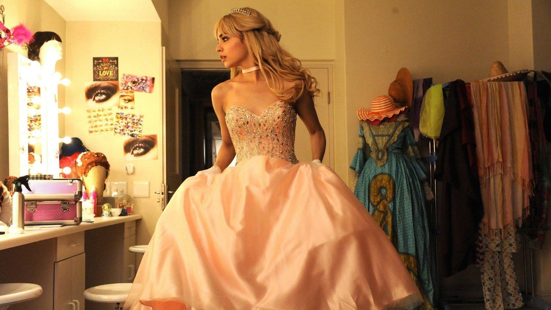 A Cinderella Story: If the Shoe Fits 2016 movie scene