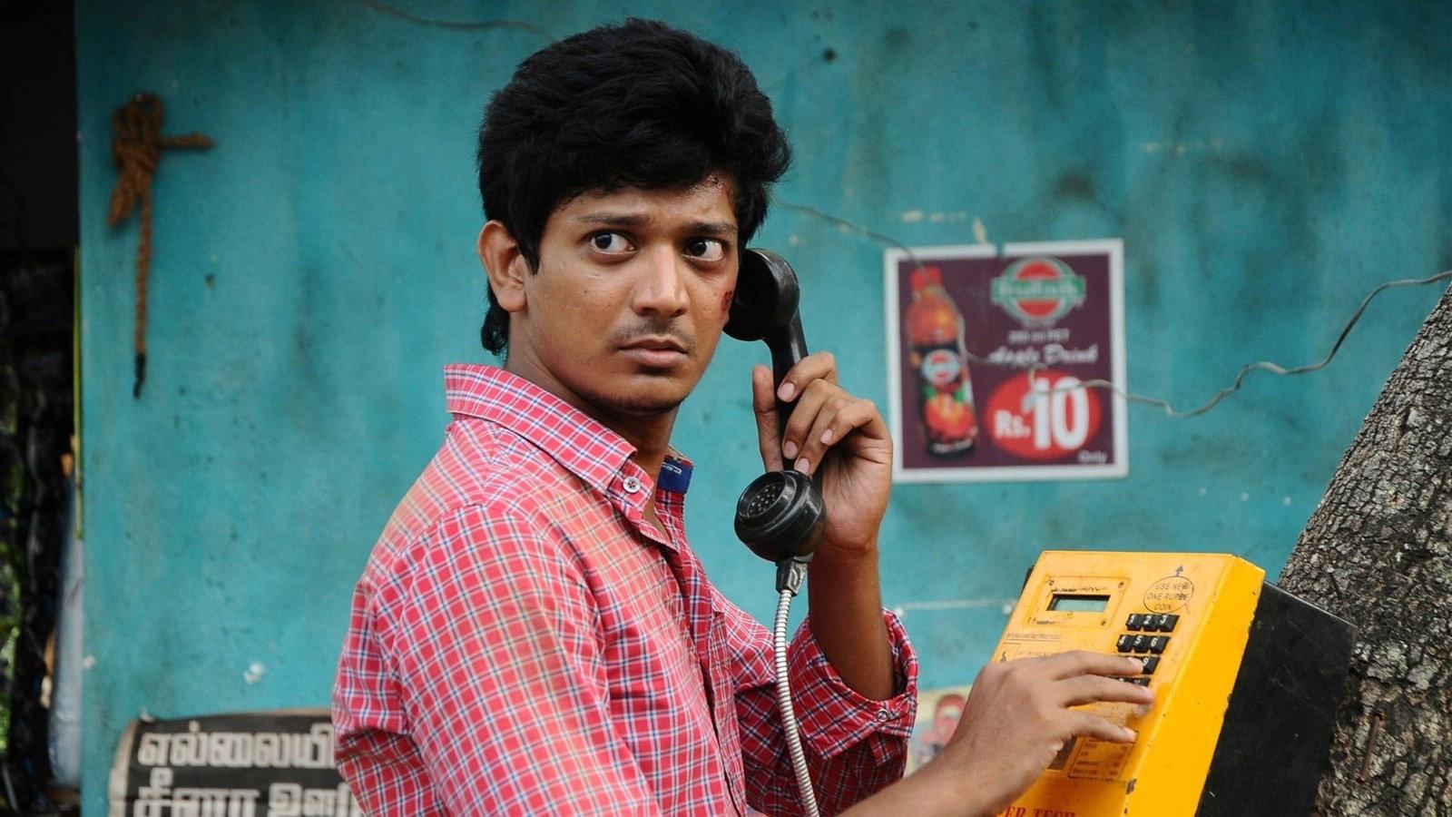 Maanagaram 2017 movie scene