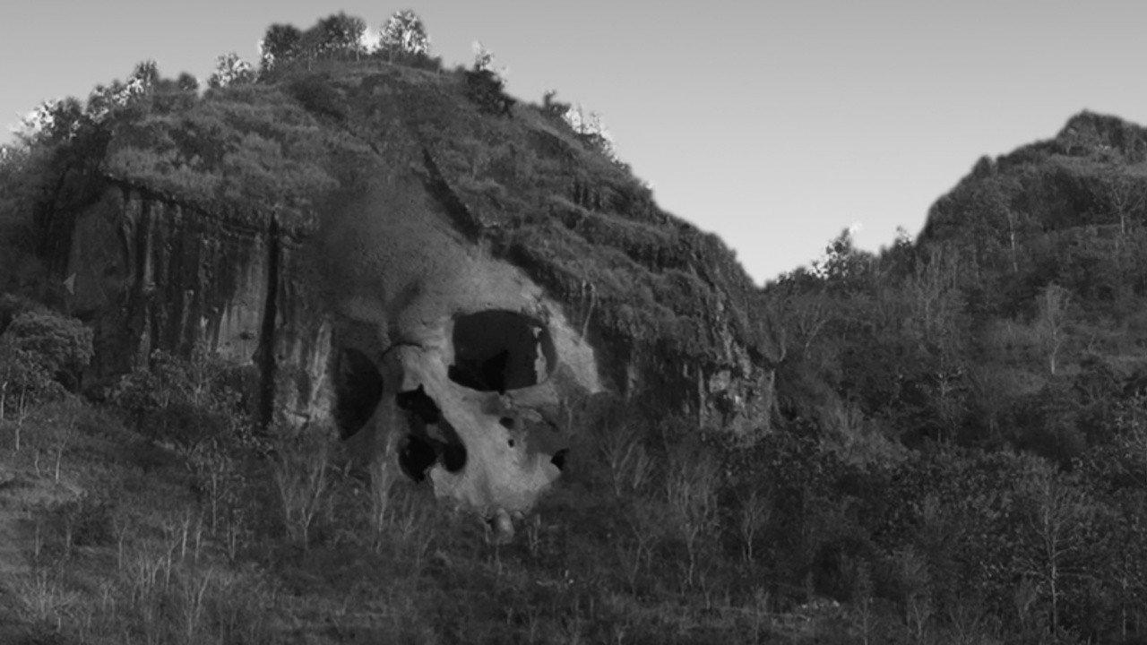 Skull 2018 movie scene