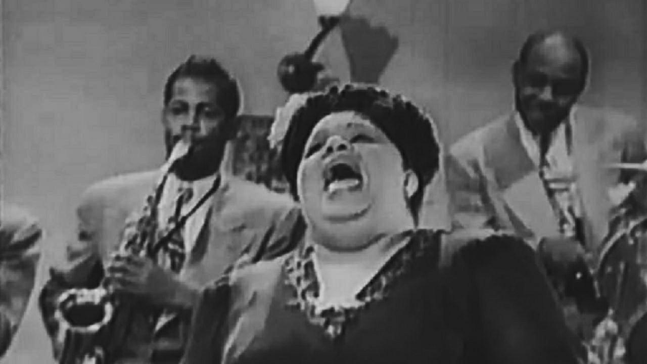 Hey Lawdy Mama 1944 movie scene