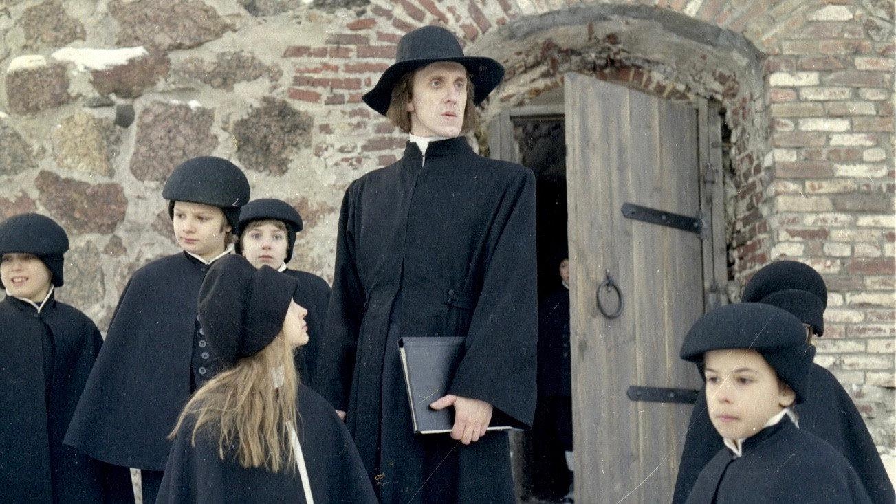 The Castle 1994 movie scene