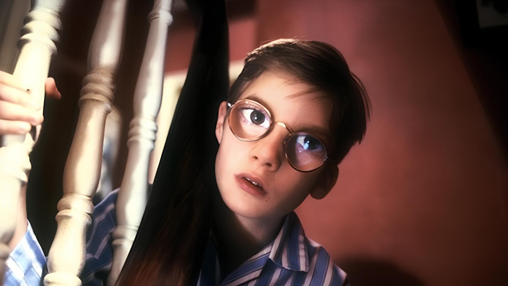 Afraid of the Dark 1991 movie scene