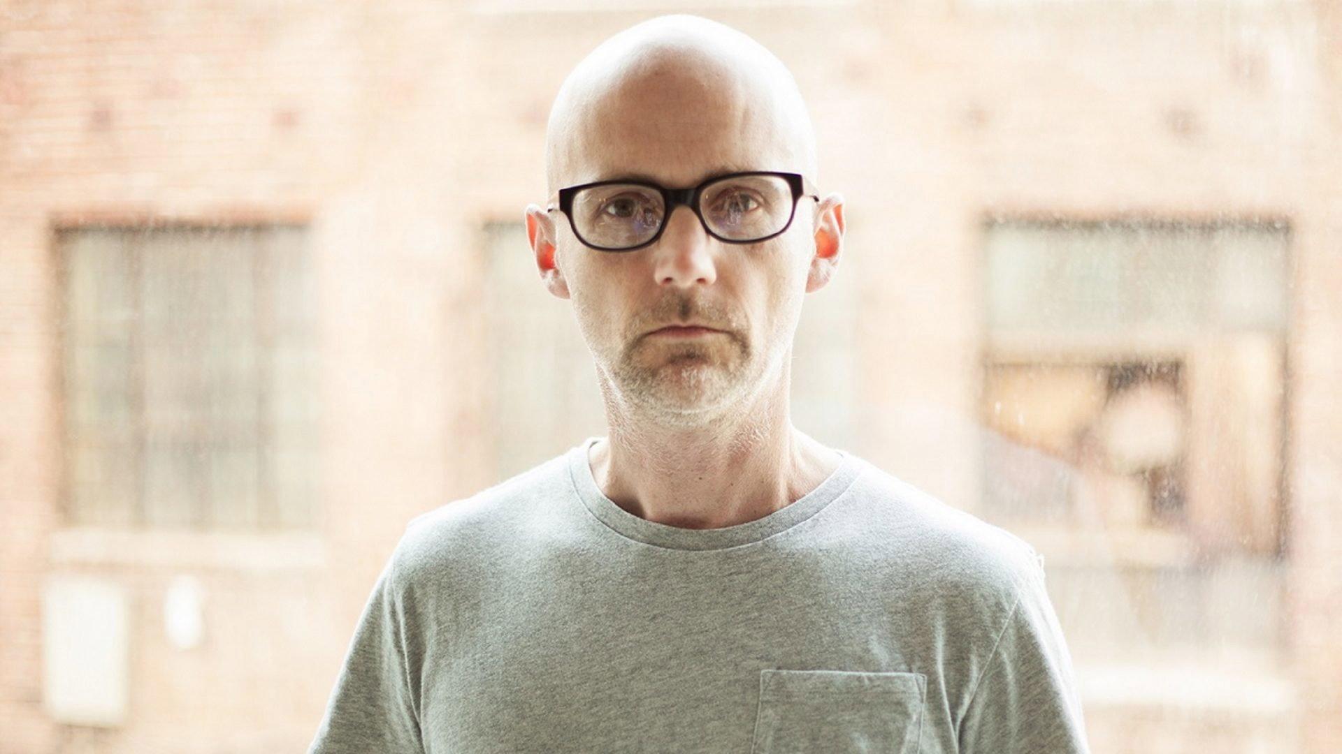 Moby : Main Square Festival 2009 movie scene